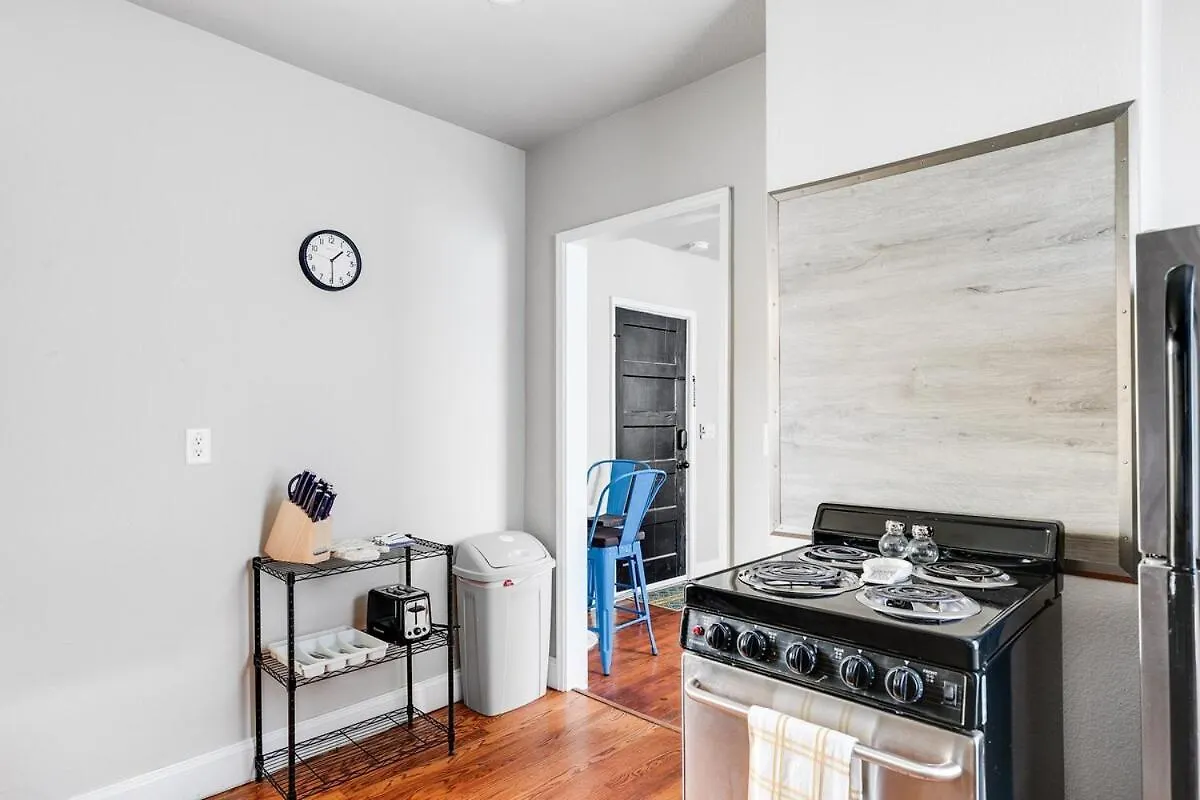 Apartment Tranquil Escape In Church Hill Near Libby Park Richmond United States